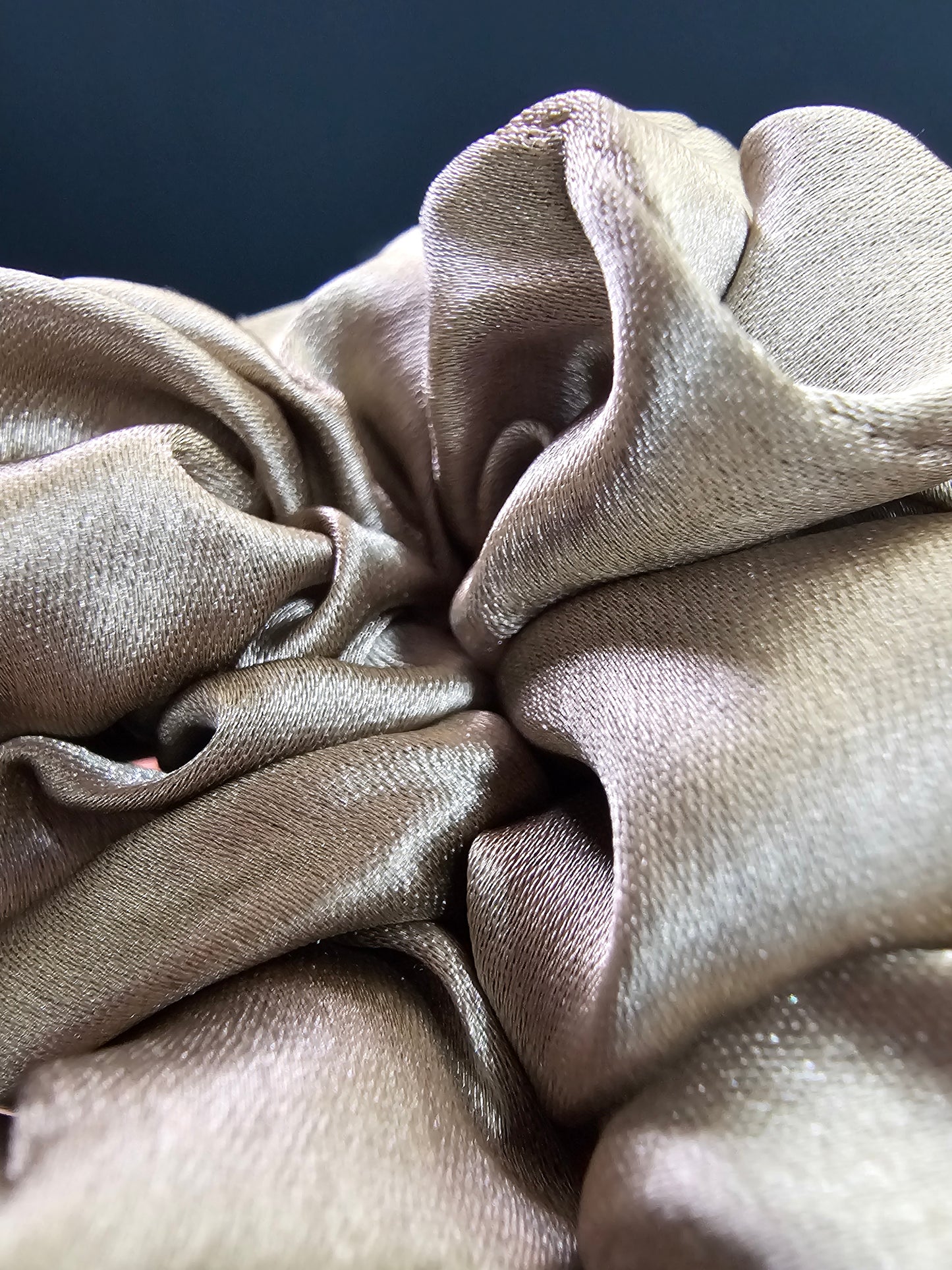 Mulberry Silk Large Scrunchie - Taupe